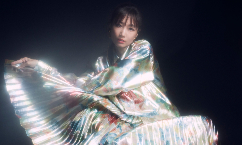 大塚 愛、初の個展のCD付パンフレット『AIO ART』が限定発売